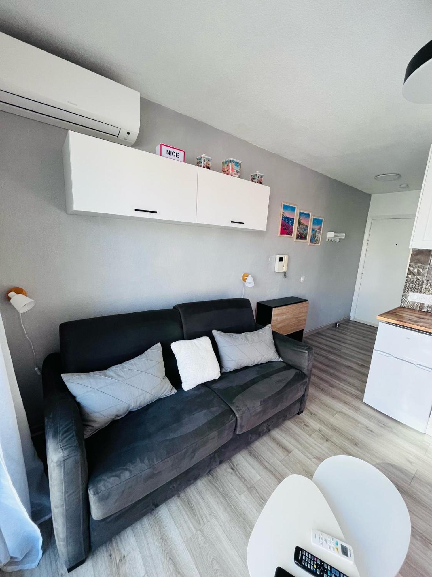 Studio Terrasse Et Parking Prive Nizza Exterior foto